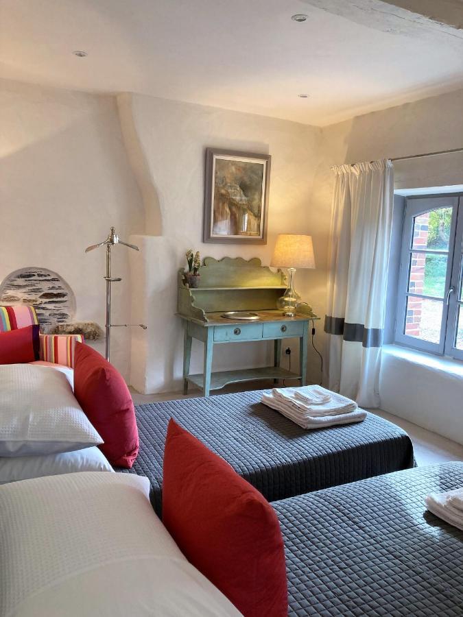 Bed and Breakfast La Veillonnais à Angrie Extérieur photo